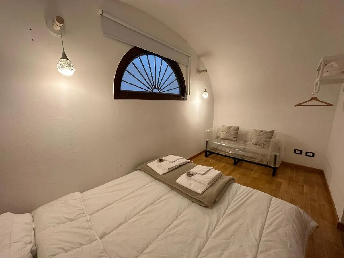 Song Apartment By Eureka CTA